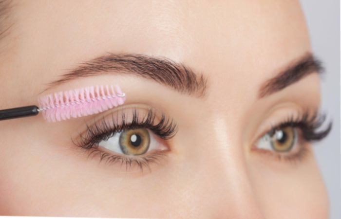 Use eyelash extensions