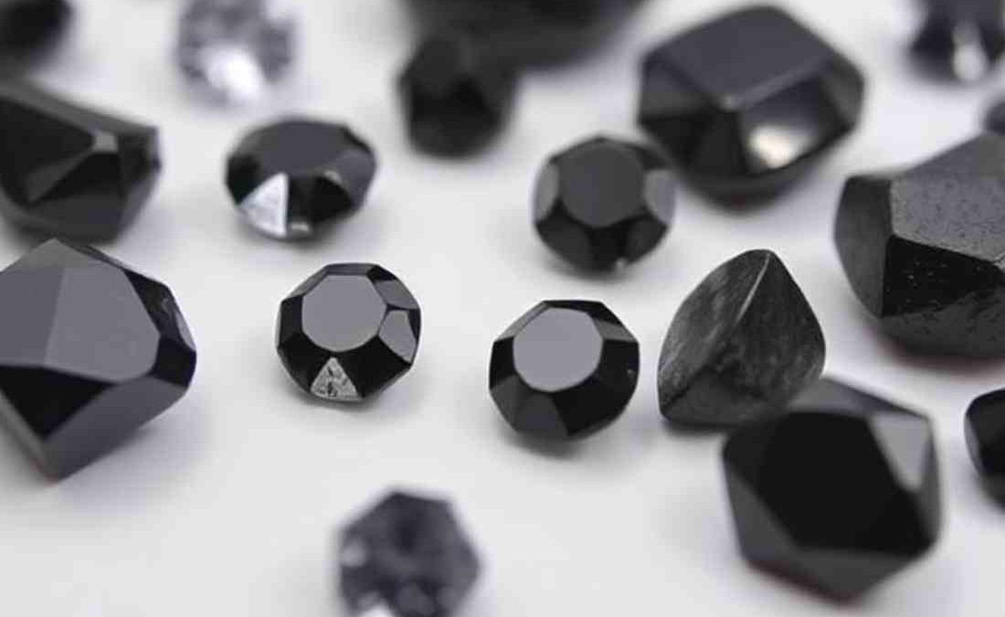Black Gemstones: A Mysterious Beauty